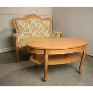 klasyczny stolik kawowy na nogach ludwik jasny sofa da vinci