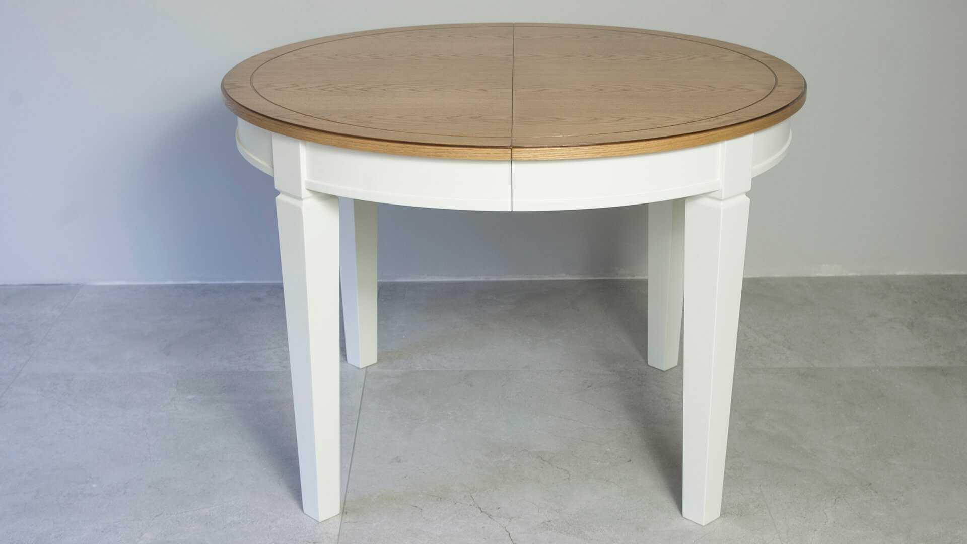 okrągły stół rozkładany drewninany na czterech nogach