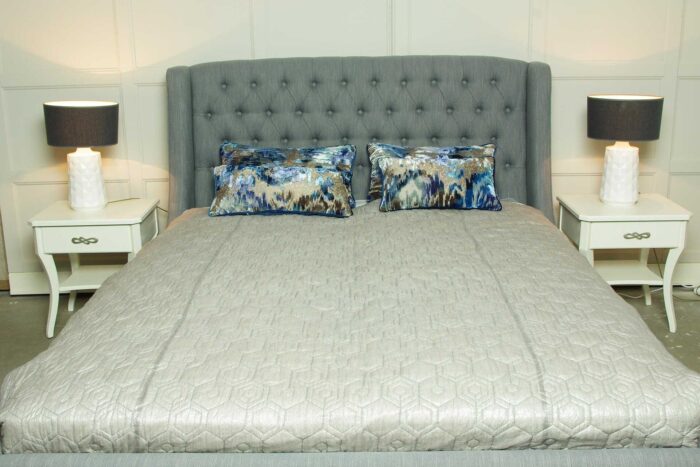 sypialnia-diamond-chesterfild-glamour-z materacem-szare