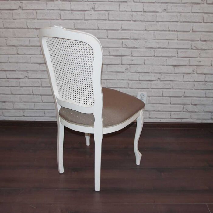 Włoskie krzesło z ratanem