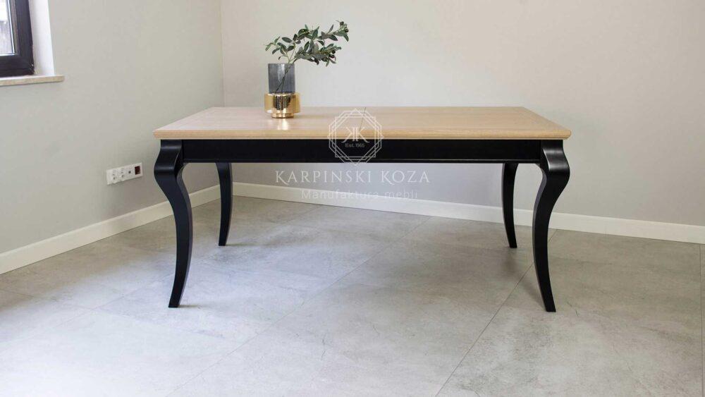 stół glamour rozkładany z czarnymi nogami i dębowym drewnianym blatem, stół do jadalni